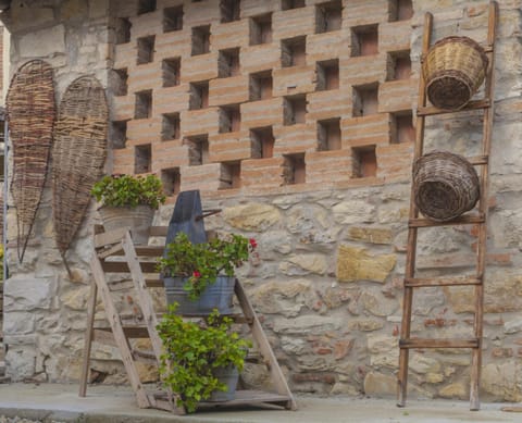 Property building, Decorative detail