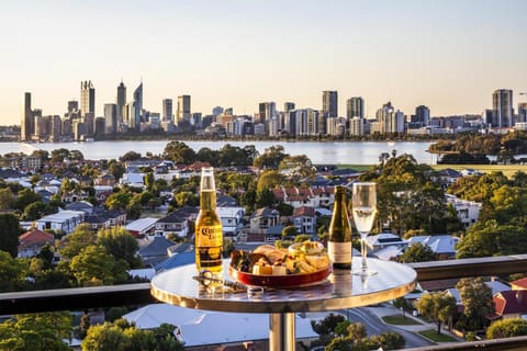 View (from property/room), City view, River view, River view
