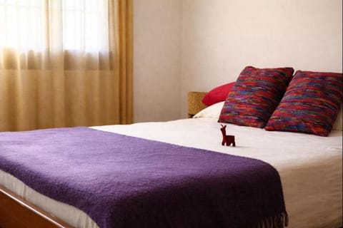 Property building, Bed, Photo of the whole room, Decorative detail, Decorative detail, furniture