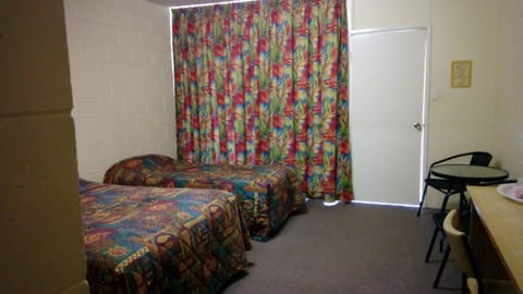 Shower, Toilet, Patio, Garden, TV and multimedia, Coffee/tea facilities, Seating area