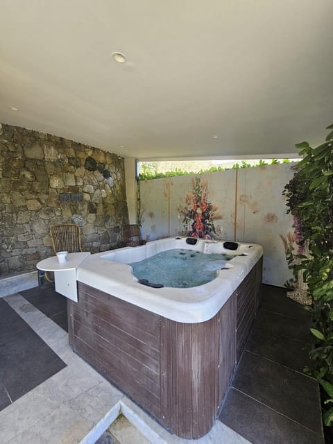 Orchidea House in Province of Massa and Carrara