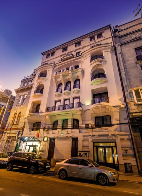 Property building, Facade/entrance