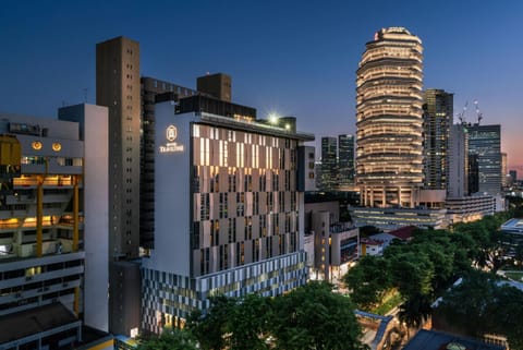 Property building, Night, City view, Location