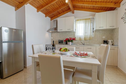 Palapart Gikas House Apartment in Gouvia