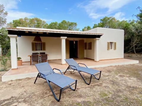 Property building, Balcony/Terrace, Garden view, sunbed