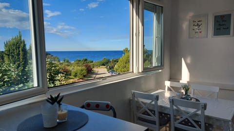 Dining area, Sea view