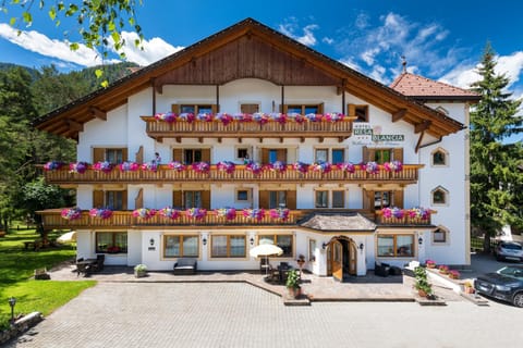 Hotel Resa Blancia Hotel in San Vigilio di Marebbe