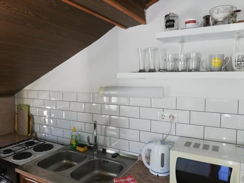 Coffee/tea facilities, Kitchen or kitchenette