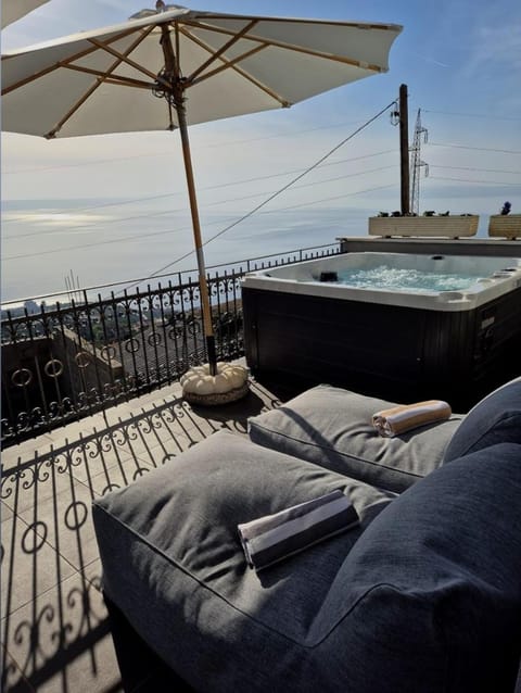 Holliday home Alida with jacuzzi Apartment in Split-Dalmatia County