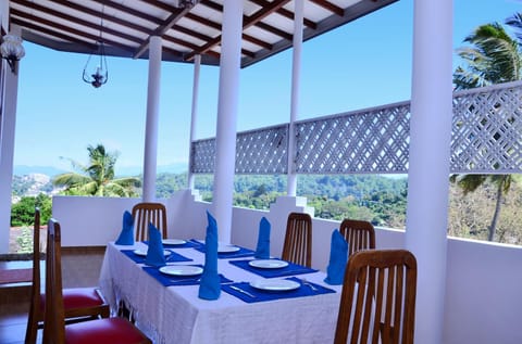 Mountain view, Meals, Lunch, Dinner