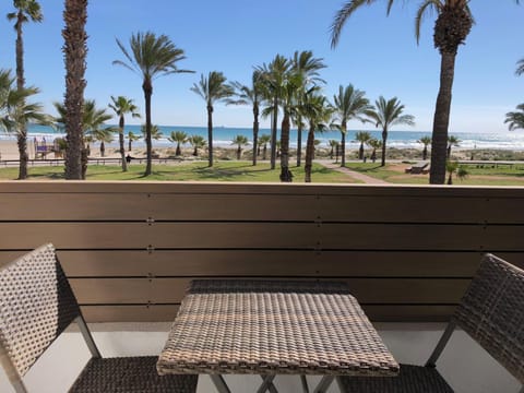 Natural landscape, Garden, Balcony/Terrace, Decorative detail, Beach, Garden view, Sea view