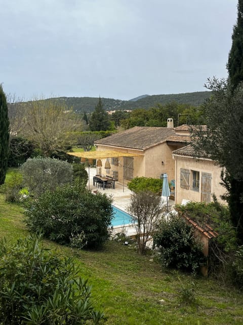 Villavos- La Vassal avec cheminée - A partir de 2pers Villa in Cassis