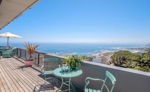 Kettle's Guesthouse Bed and Breakfast in Cape Town