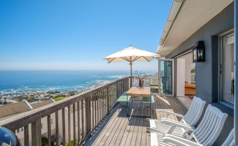 Kettle's Guesthouse Bed and Breakfast in Cape Town