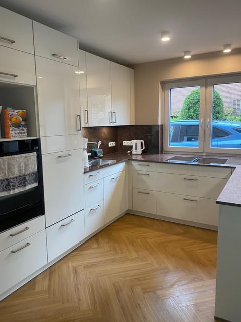 Kitchen or kitchenette, kitchen