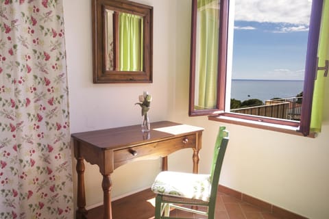 View (from property/room), Living room, Sea view