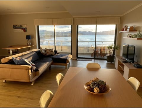 Living room, Sea view