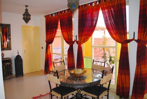Spring, Day, View (from property/room), Balcony/Terrace, Banquet/Function facilities, Dining area, Inner courtyard view