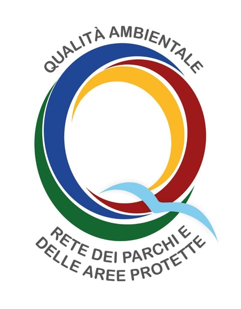 Property building, Activities, View (from property/room), Food and drinks, Other, Decorative detail, Logo/Certificate/Sign, Landmark view