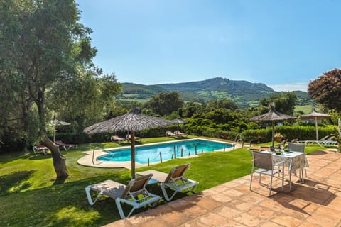 Mountain view, Pool view, Swimming pool