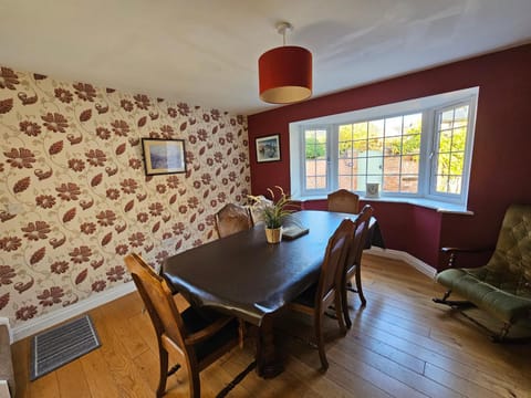 Tarporley Holiday Cottage House in Wales