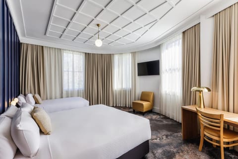 Bed, TV and multimedia, Photo of the whole room, Seating area