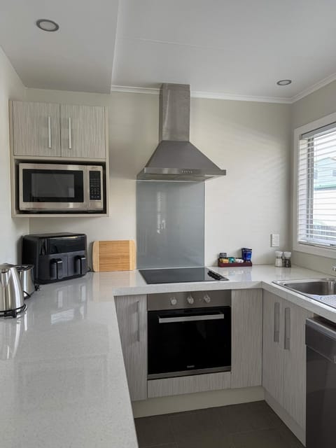 Raglan Sunset Motel and Conference Venue Motel in Raglan