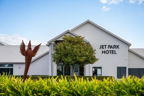 Property building, Facade/entrance, Property logo or sign
