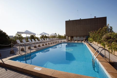 Swimming pool, Swimming pool