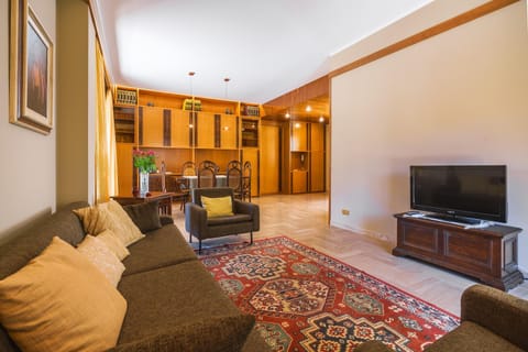 TV and multimedia, Living room, Photo of the whole room, Seating area