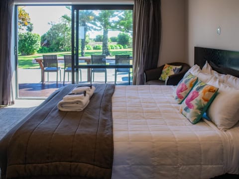 Bed, View (from property/room), Bedroom