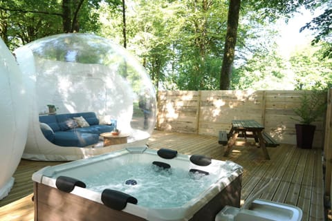 Patio, Natural landscape, Hot Tub, Garden view