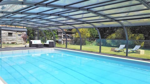 Garden, Swimming pool, Swimming pool