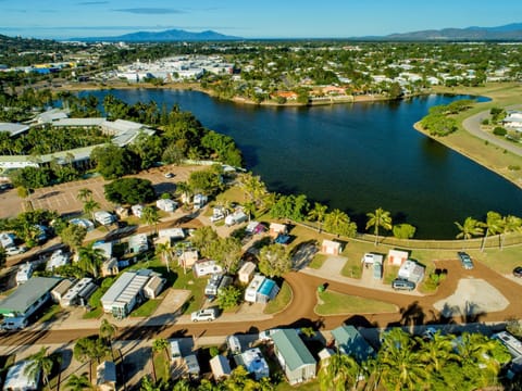 Neighbourhood, Natural landscape, Bird's eye view, Lake view