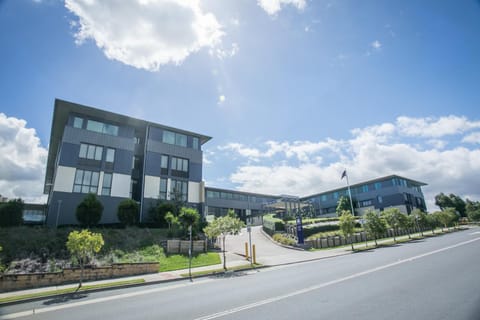 Property building, Facade/entrance