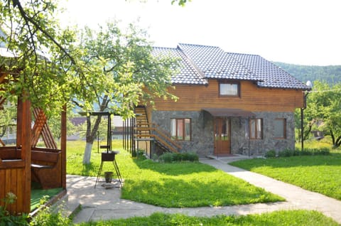 Facade/entrance, Mountain view, Pool view