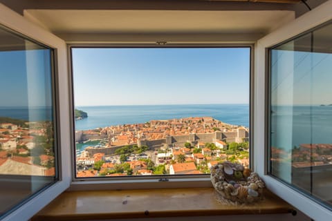 View (from property/room), City view, Sea view