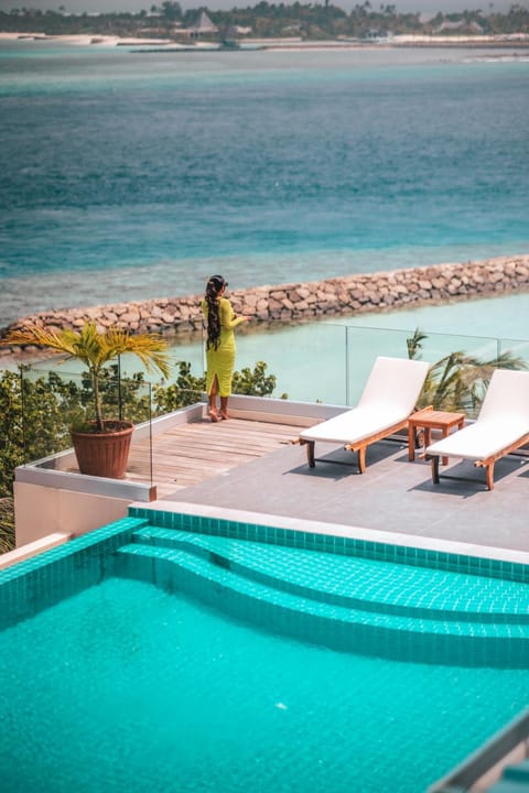Day, Natural landscape, Sea view, Swimming pool, sunbed