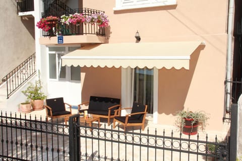 Apartment Bruno - parking included Apartment in Šibenik