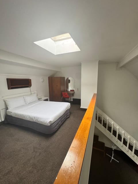 Alcamo Motel Motel in Hamilton