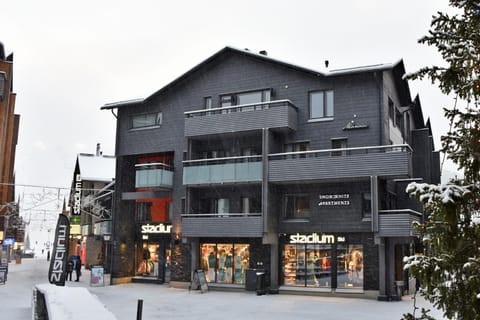 Facade/entrance, Winter