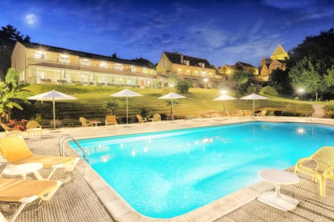 Night, Garden, Garden view, Pool view, Swimming pool