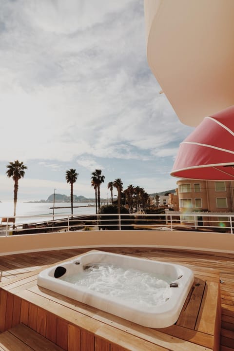 Hot Tub, Balcony/Terrace, Sea view