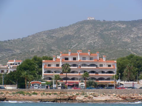 Property building, Nearby landmark, Off site, Neighbourhood