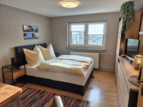 Living room, Photo of the whole room, Bedroom