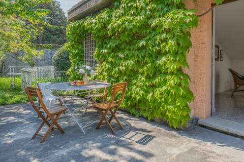 Patio, Garden, Garden view