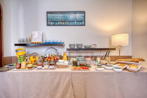 Logis Le Relais Marine Hotel in Brittany