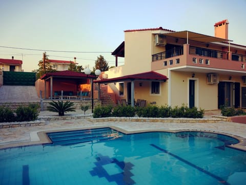 Property building, Summer, On site, Pool view, Swimming pool, Swimming pool, Sunset