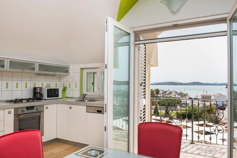 Villa Manda with sea view, 2 terraces & parking Apartment in Šibenik-Knin County, Croatia