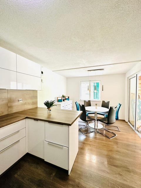 Beach house Bol House in Bol